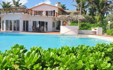 Caribbean beachfront vacation home rentals