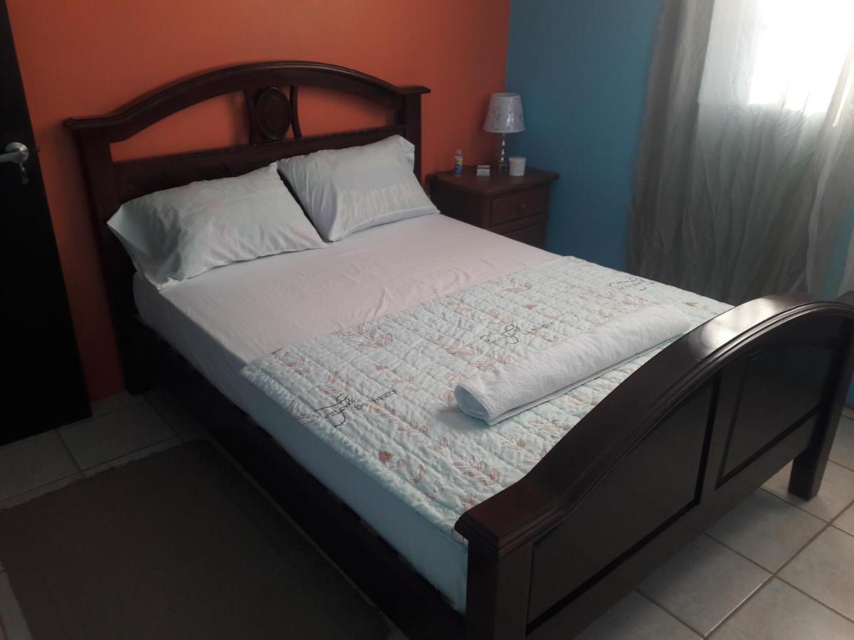 Dominica Bataka no booking fee vacation rentals by owner