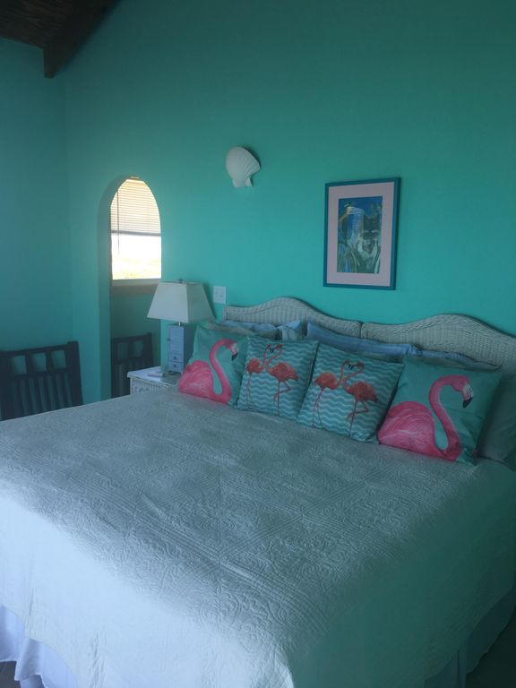 Providenciales Turtle Tail Drive no booking fee vacation rentals by owner